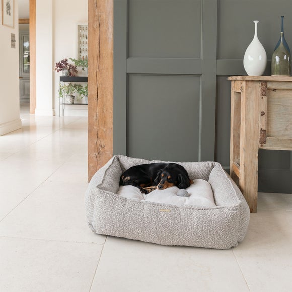 Lords and Labradors Boucle Box Dog Bed, product image 2